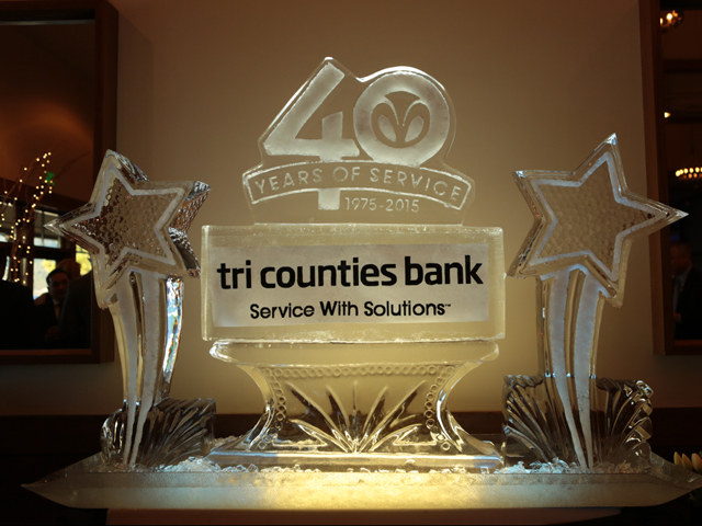 Tri Country Bank Ice Sculpture